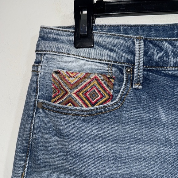 DRIFTWOOD Colette jeans Blue embroidered cuff 29 waist NEW boho Patterned - Picture 4 of 6